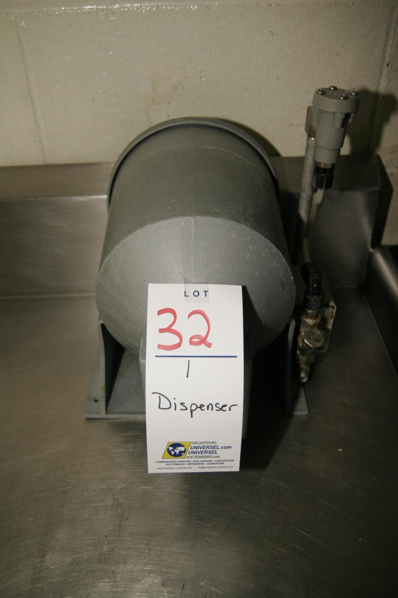 Dispenser