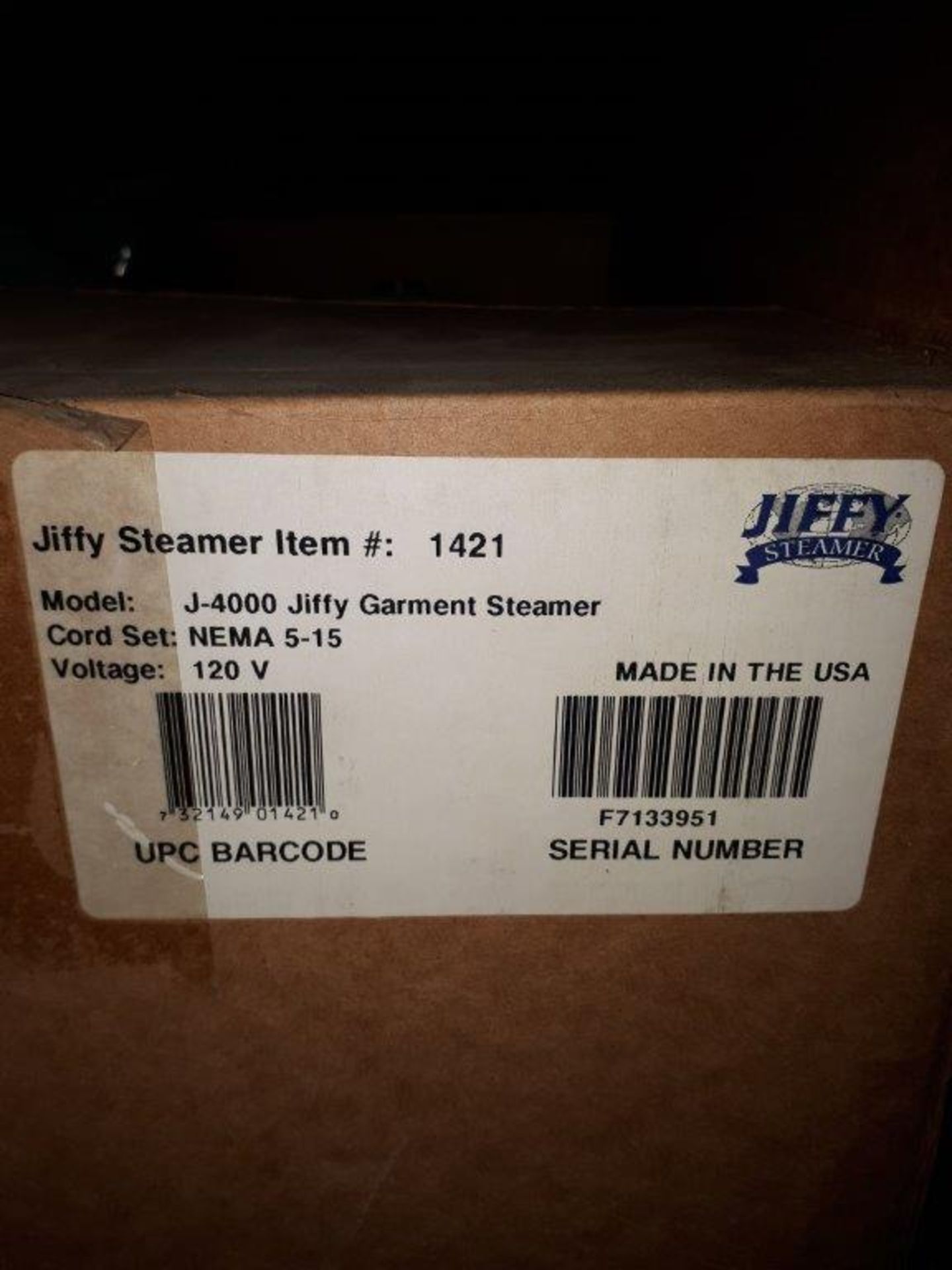 Jiffy garment steamer
