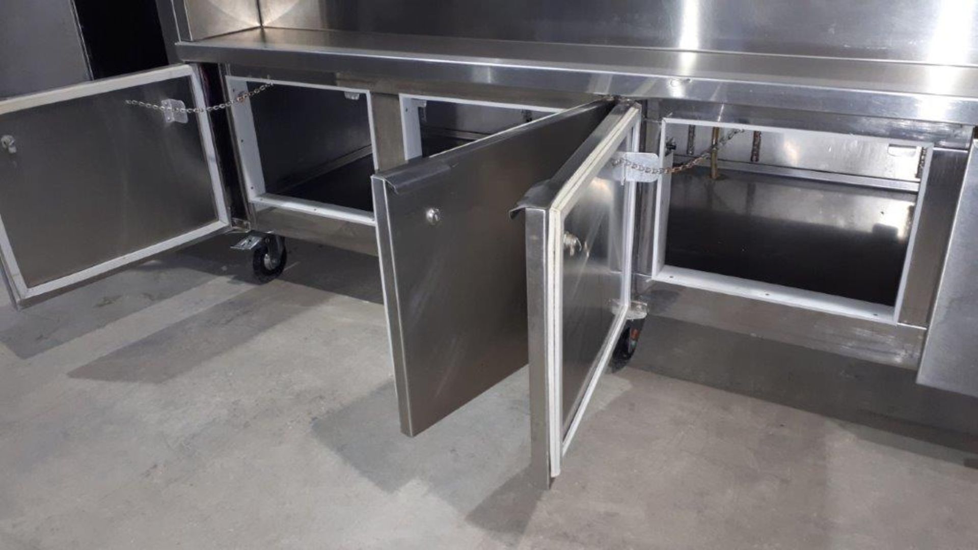 Commercial stainless steel preparation table 36"x100" refrigerated - Image 4 of 4