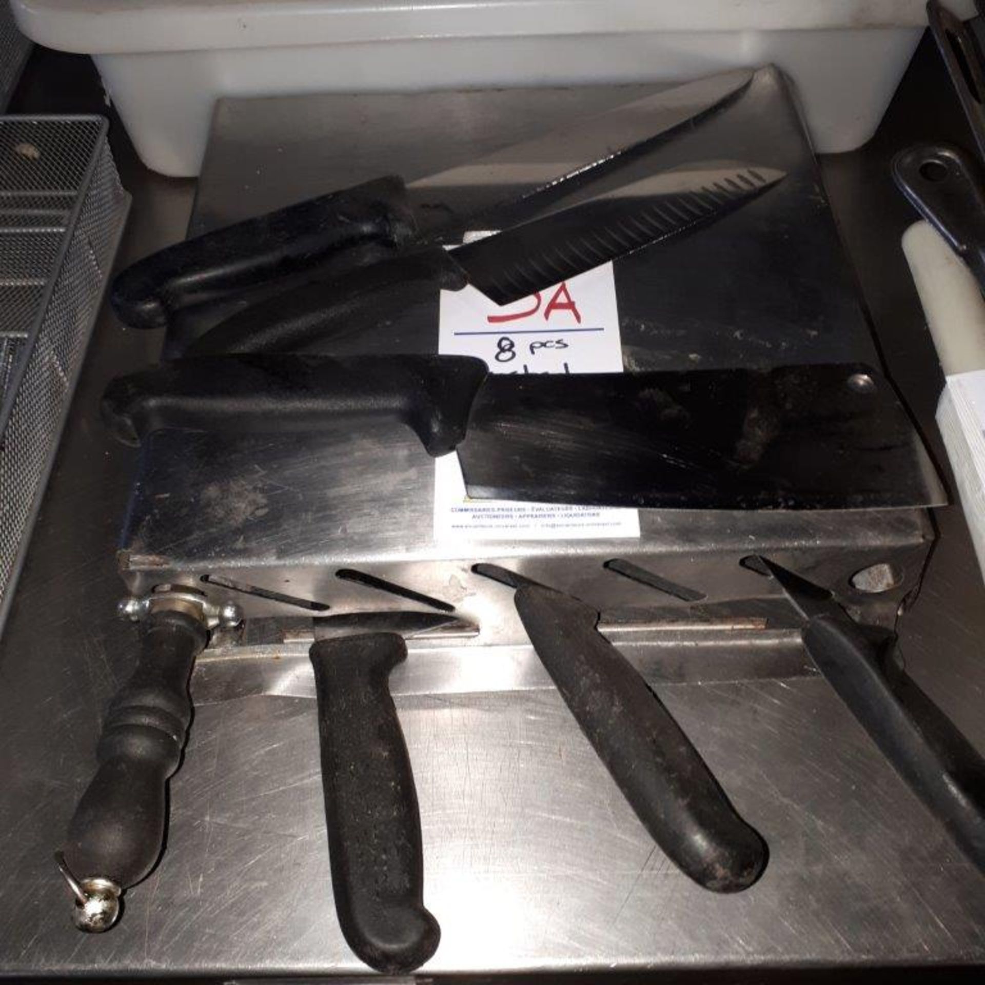 Assorted knives & holder