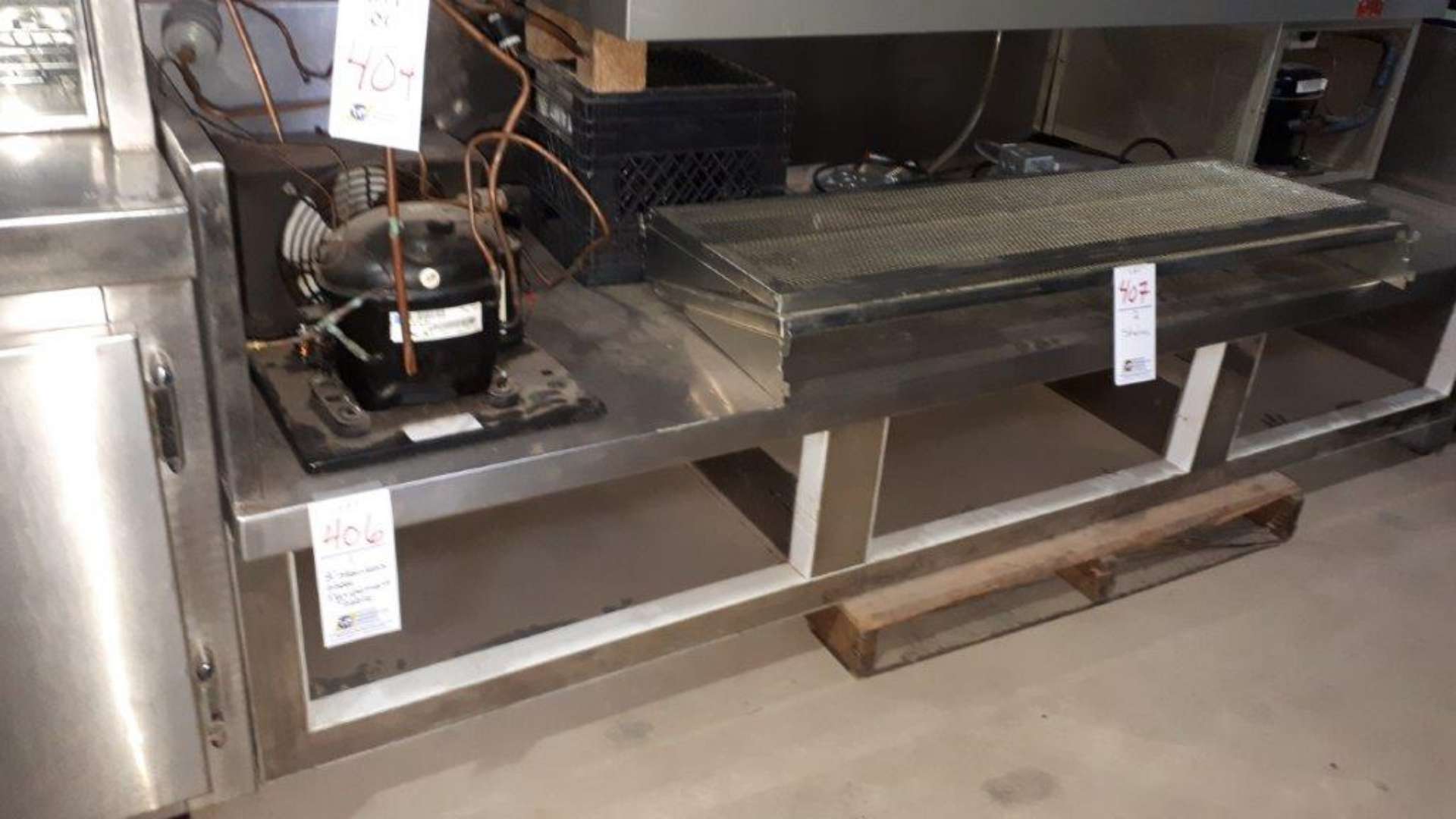 8' Stainless steel equipment table