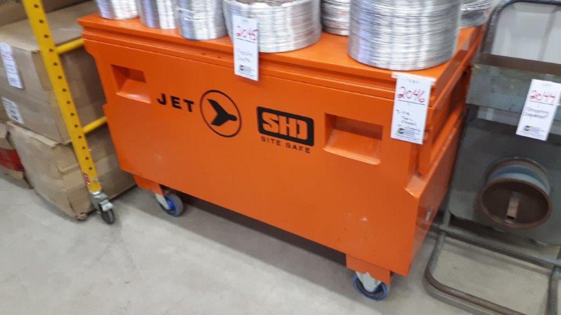 Site tool chest on wheels