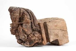 Fragment einer alten Hausverzierung in Form eines PferdesAsien, Indonesien? Holz, detailreich