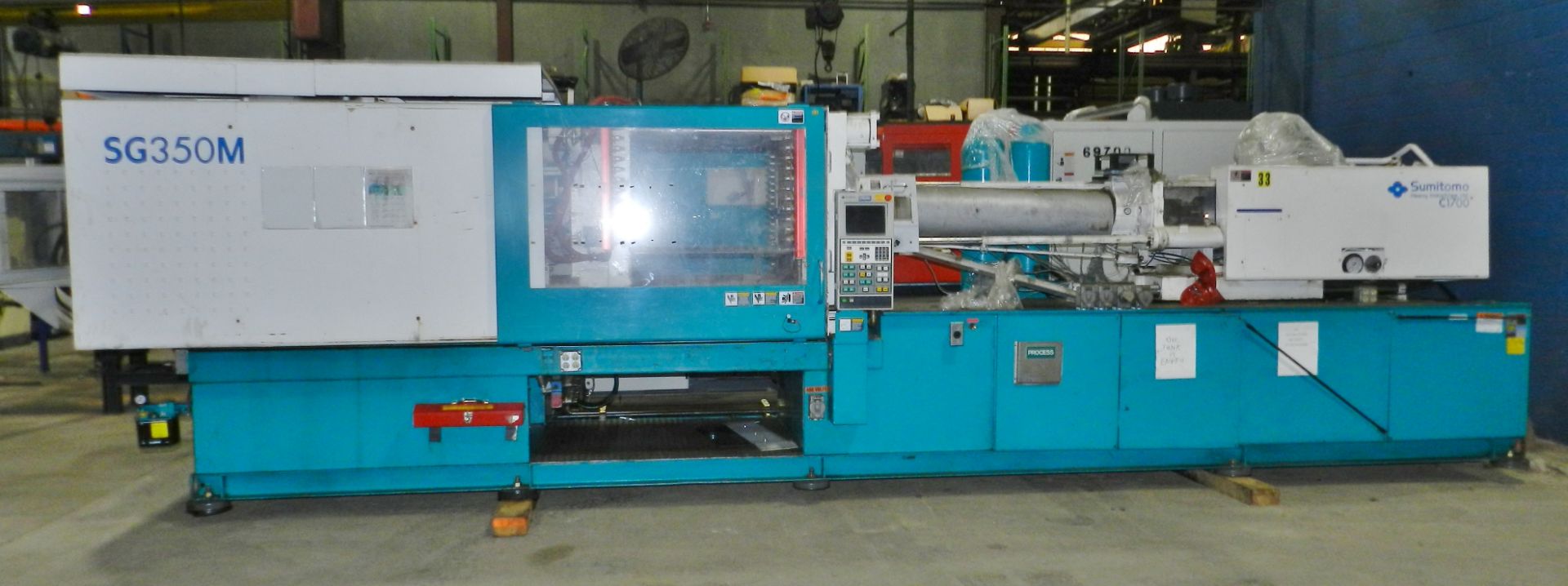 Sumitomo 385Ton Injection Molding Machine