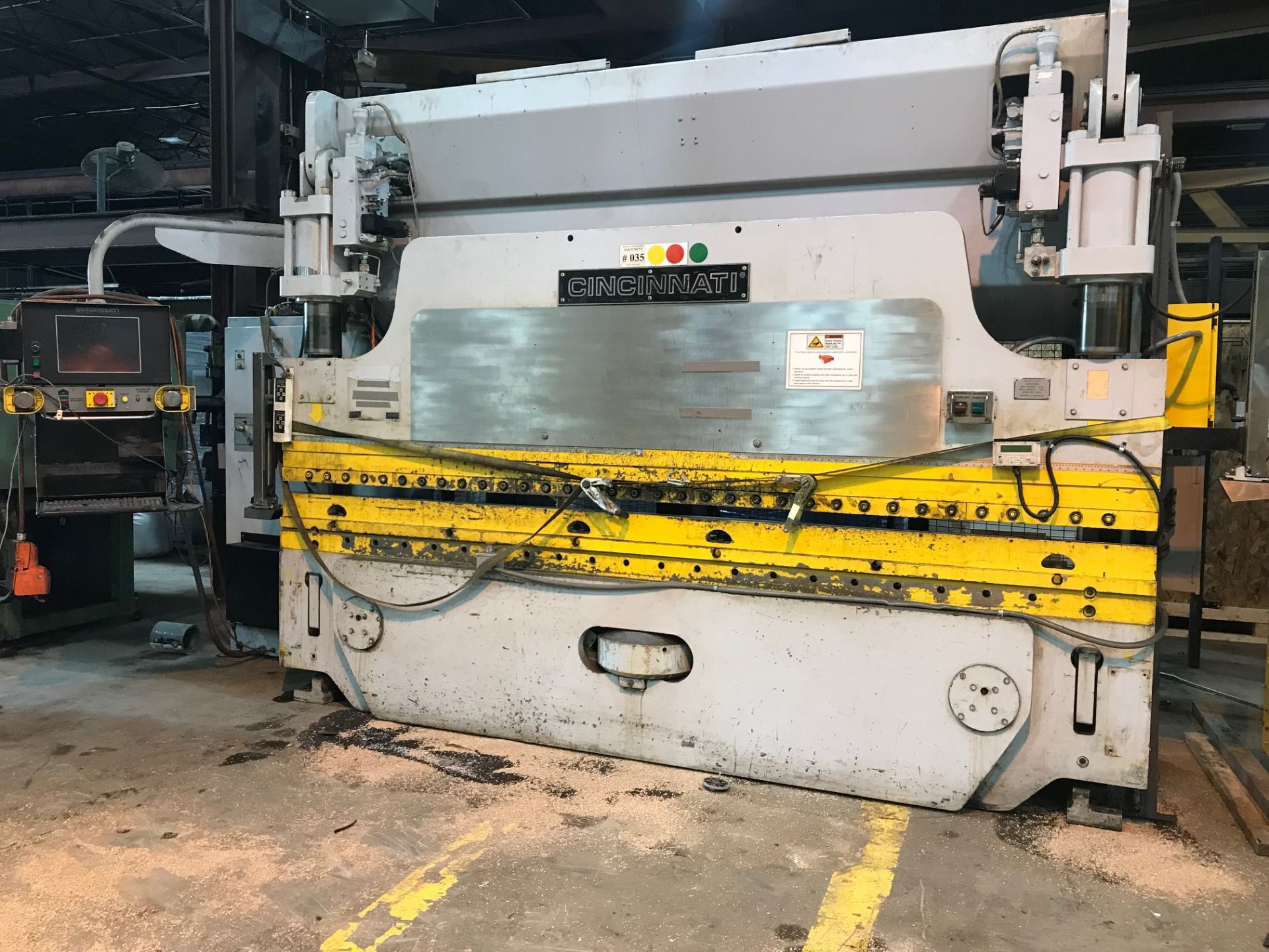 Cincinnati CNC Autoform Press Brake - 135 Tons