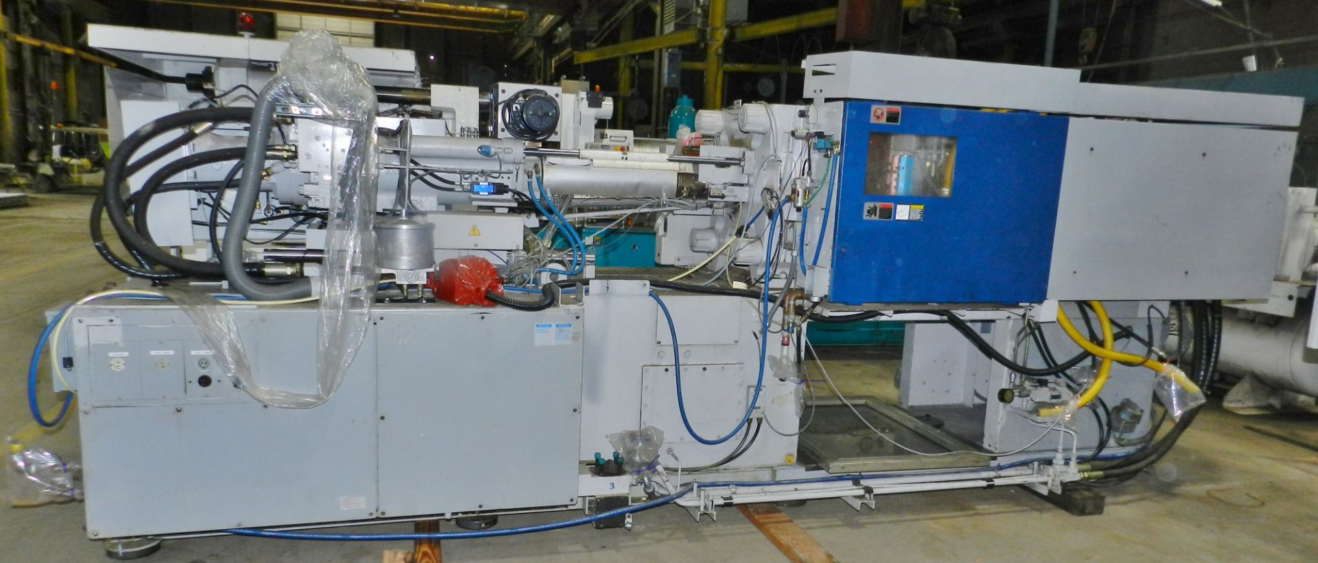 Sumitomo 125 Ton Injection Molding Machine - Image 3 of 6
