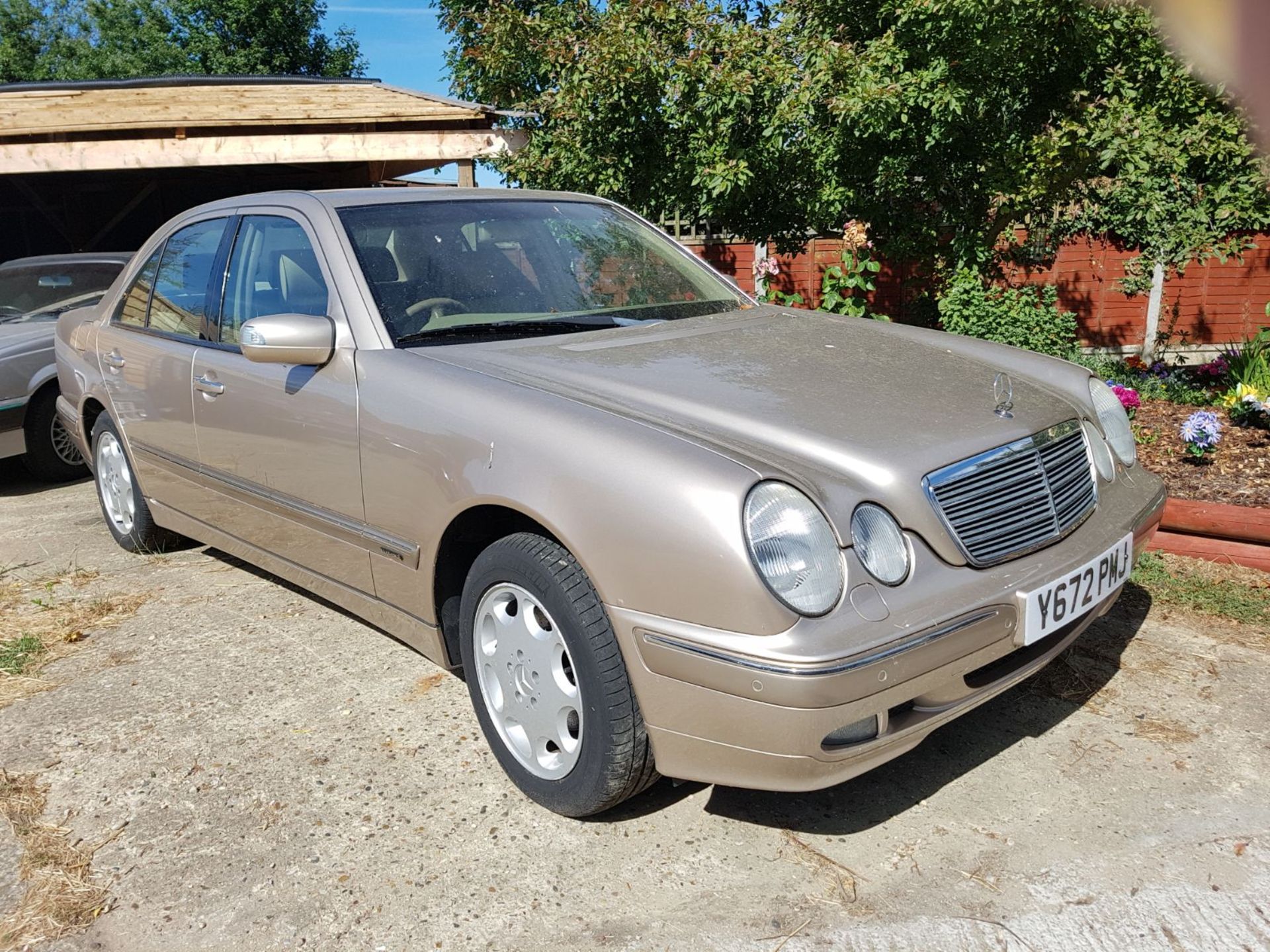 Mercedes E240 Elegance 2001 - Image 6 of 8