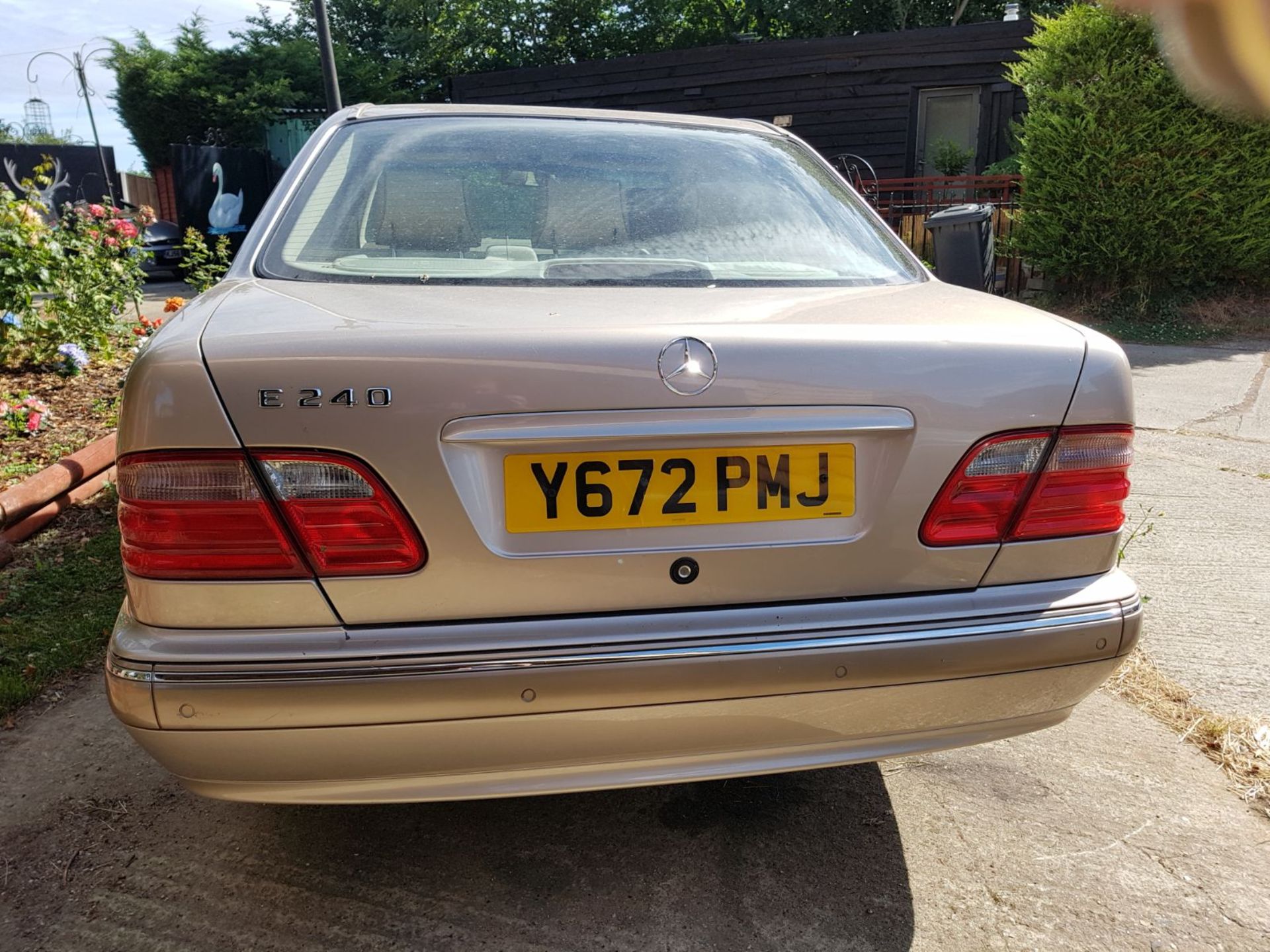 Mercedes E240 Elegance 2001 - Image 3 of 8