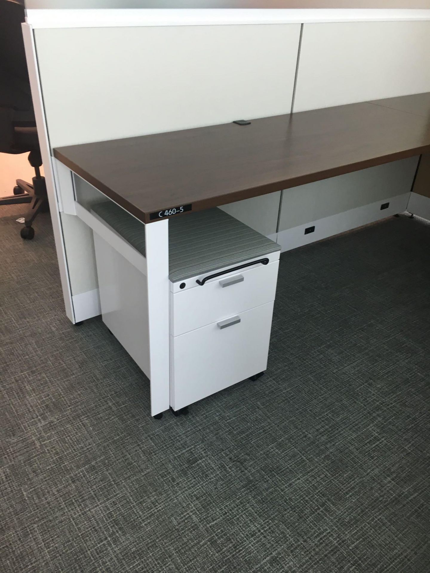 Two Person Cubicle Workstation - Bild 3 aus 8