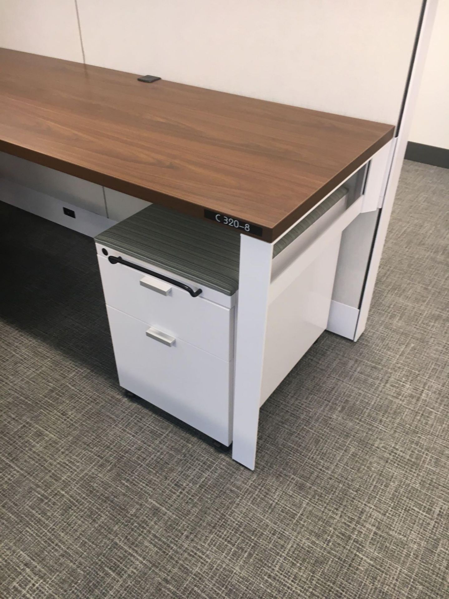 Two Person Cubicle Workstation - Bild 4 aus 8