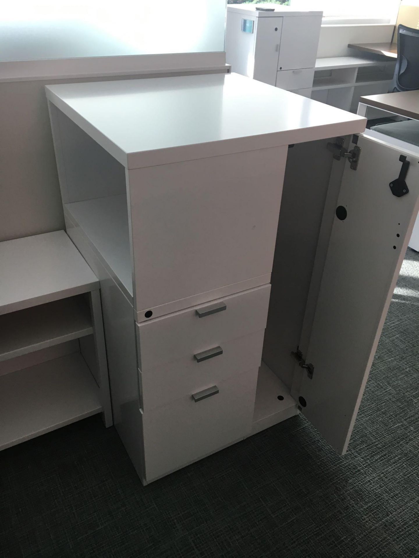 Two Person Cubicle Workstation - Bild 5 aus 8