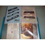 OO GAUGE - Wrenn - A group of Wrenn ephemera to include a folder with a large quantity of original