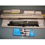 OO GAUGE- A Wrenn W2247 Castle Class locomotive 'C