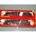 OO GAUGE MODEL RAILWAYS: A PAIR OF BOXED HORNBY BL