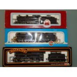 OO GAUGE MODEL RAILWAYS: A GROUP OF STEAM LOCOMOTI