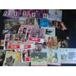 A LARGE QUANTITY OF JAMES BOND LOBBY CARDS - Vario