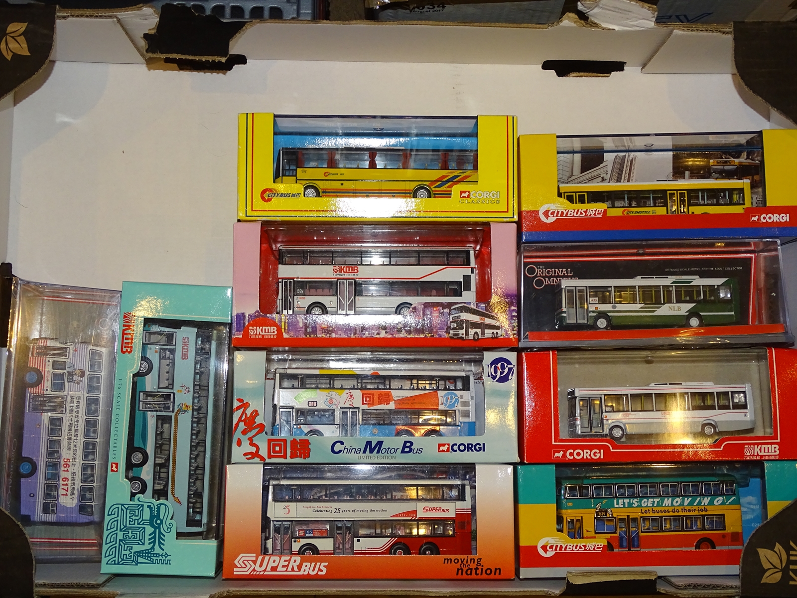 TRAY OF BUSES BY CORGI AND OOC - mostly Hong Kong