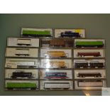 N GAUGE - GROUP OF JAPANESE OUTLINE FREIGHT WAGONS BY KATO - E in VG boxes (17)