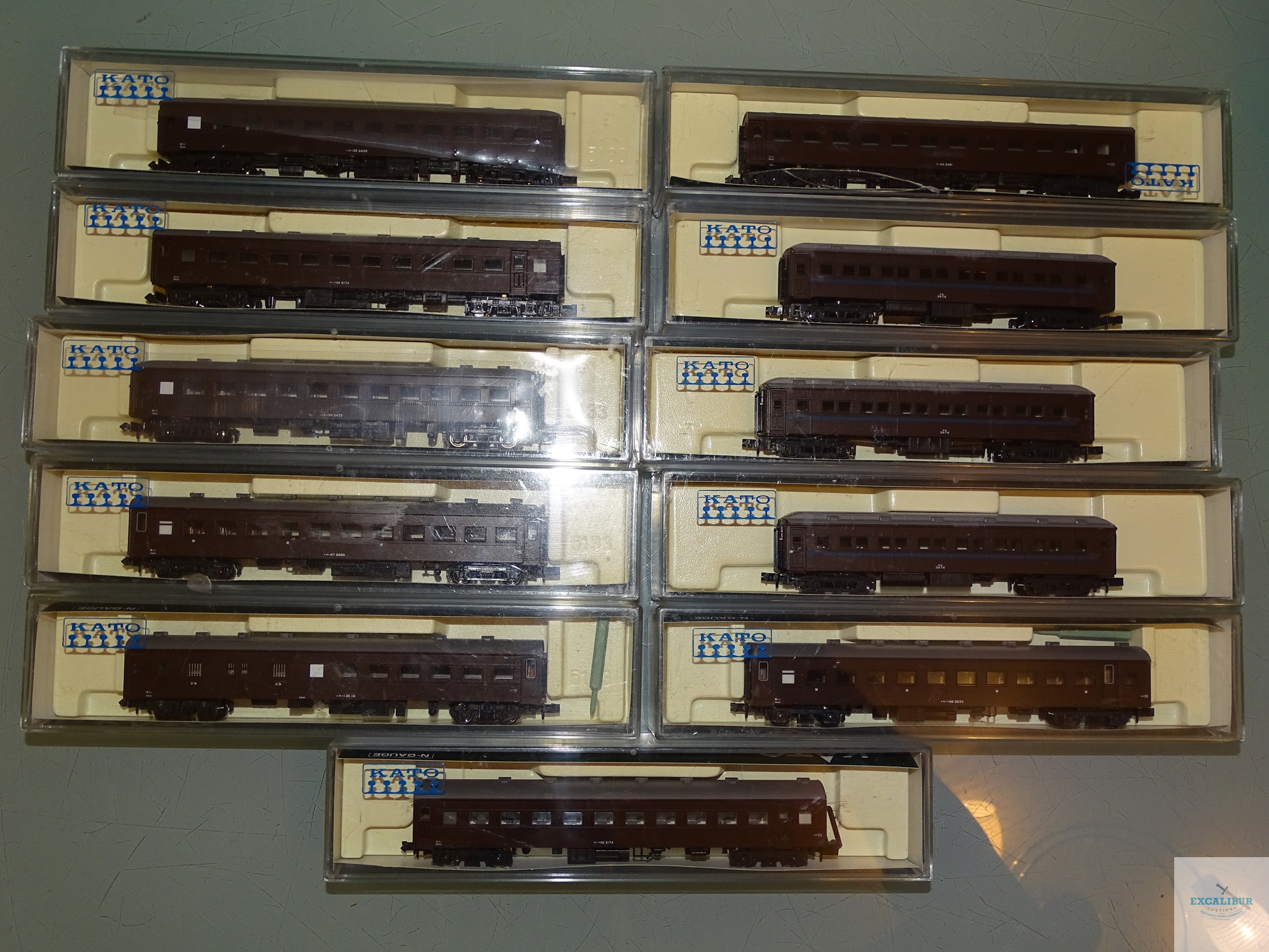 N GAUGE - GROUP OF JAPANESE OUTLINE PASSENGER CARRIAGES - by KATO etc - E in VG boxes (11)