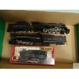 HO GAUGE - GROUP OF THREE AMERICAN OUTLINE STEAM LOCOMOTIVES by RIVAROSSI, FLEISCHMANN etc 1 x