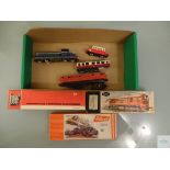 HO GAUGE - GROUP OF EUROPEAN OUTLINE LOCOS AND RAILCARS by JOUEF, LILIPUT and others (3 boxed, 4