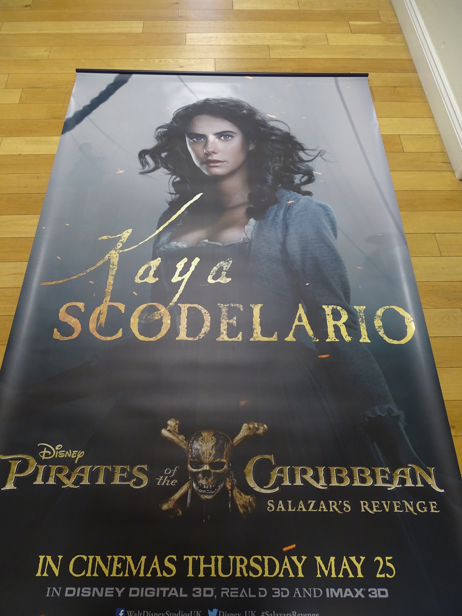 Lot x 6 Vinyl Banners: PIRATES OF THE CARIBBEAN - SALAZAR'S REVENGE (2017) - Main Artwork (approx. - Image 2 of 6