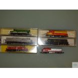 N GAUGE - GROUP OF AMERICAN OUTLINE DIESEL LOCOS by various manufacturers in various liveries - G/VG