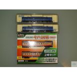 N GAUGE - PAIR OF JAPANESE OUTLINE 2-CAR MULTIPLE UNITS -by KATO - E in G/VG boxes (2 units in 3