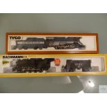 HO GAUGE - PAIR OF AMERICAN OUTLINE STEAM LOCOS by TYCO and BACHMANN - G/VG in G/VG boxes (2)