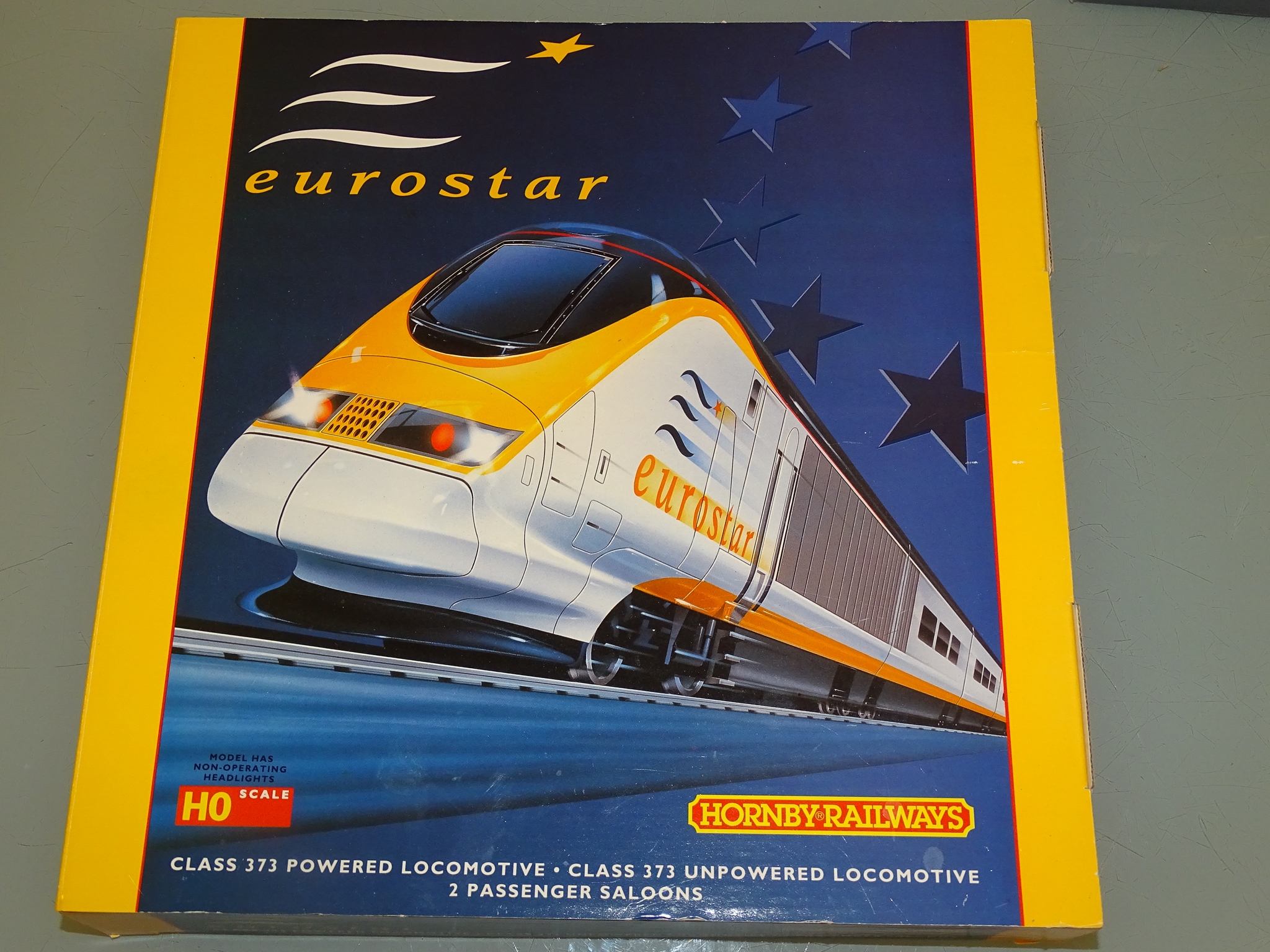 A HORNBY HO/OO scale Eurostar 4-car train pack - VG/E in VG box