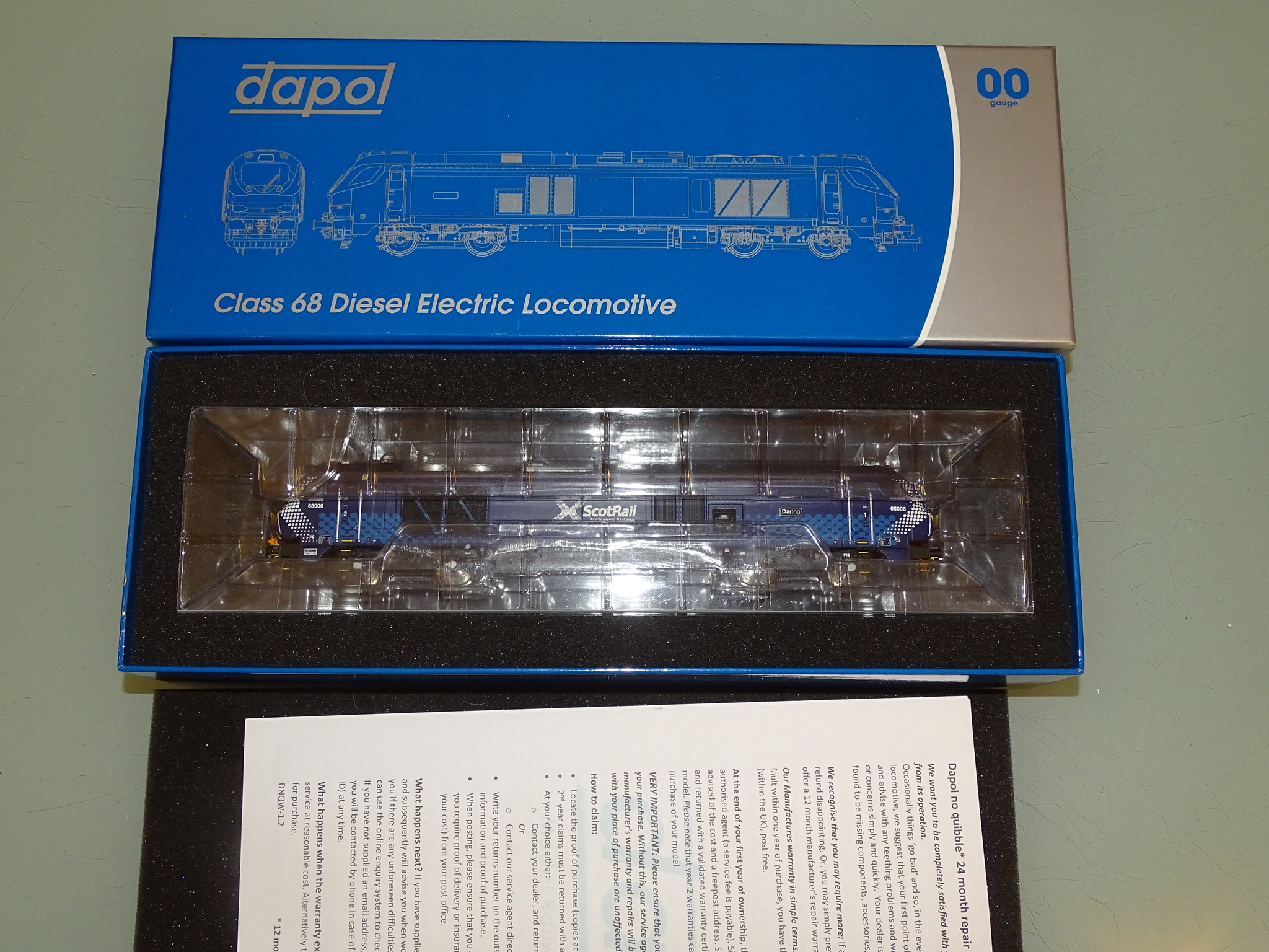 A DAPOL 4D-022-005D Class 68 Diesel locomotive 'Daring' in Scot Rail Livery DCC fitted - VG/E in