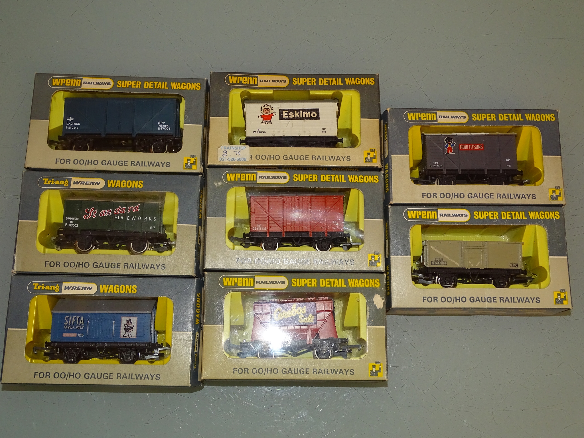 A group of wagons by WRENN Railways to include Standard Fireworks, Eskimo and Robertsons