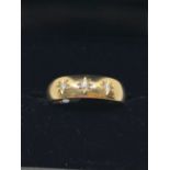 9ct gold CZ gypsy trilogy ring (sz R)