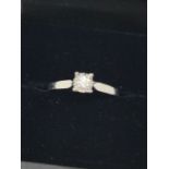 9ct white gold diamond (0.15ct) ring (sz M.5)