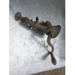 Cast iron table mincer