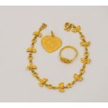 Mixed 22ct gold pendant and bracelets - non-hallmarked