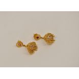 22ct gold non-hallmarked drop earrings