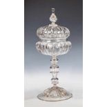 Goldoni-Pokal Rheinische Glashütten A.G., Köln-Ehrenfeld, 1886 Farbloses, mit kräftigem Rippenmuster