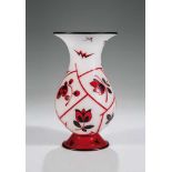 Bedeutende und seltene Vase "Opal mit kaiserrot" Michael Powolny (Formentwurf) 1918, Marey Beckert-