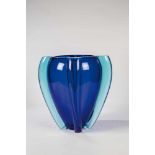 Vase "Alboino" Tina Marie Aufiero (Entwurf), Venini, Murano, 1983 Farbloses, dickwandiges Glas mit