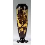 Vase mit Eichenlaub und Hirschkäfer Emile Gallé, Nancy, 1920er Jahre Farbloses Glas, innen