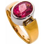 Goldring mit rosa Turmalin750-er Roségold, ca. 7,7 g. Ovaler, rhodinierter Ringkopf besetzt mit rosa