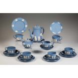 KaffeeserviceWedgwood, Staffordshire, 20. Jh. Jasperware. Bestehend aus: 6 Tassen mit Untertassen, 6