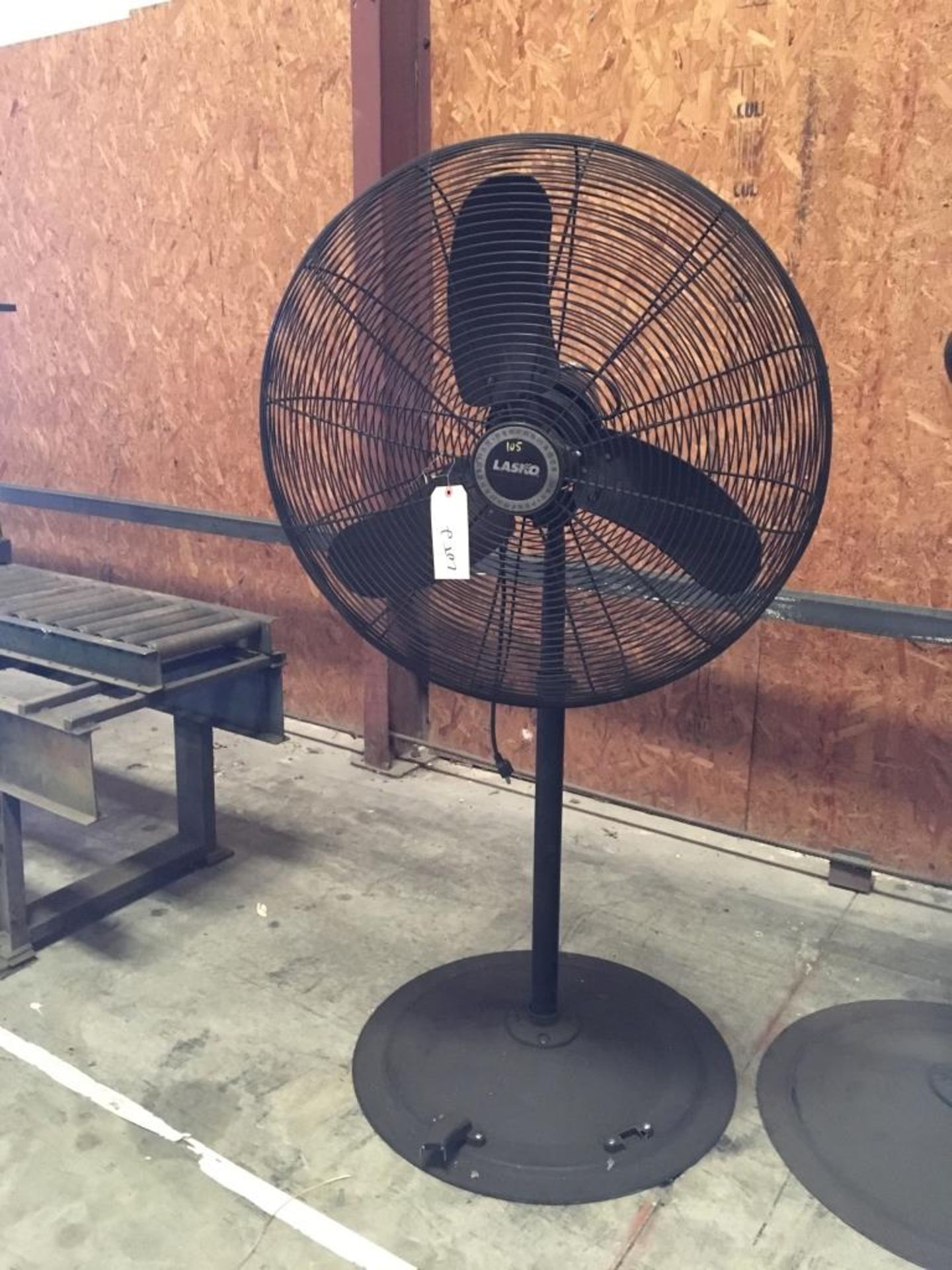 Lasko Fan 30in Metal Shop Fan