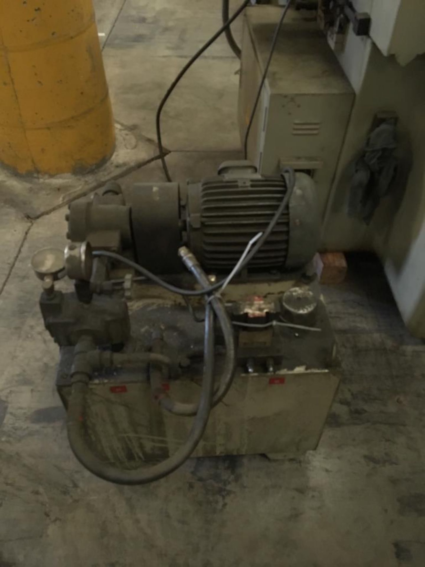 Kent Industrial Surface Grinder w/ Coolant Pump & Hydraulics - Image 5 of 5