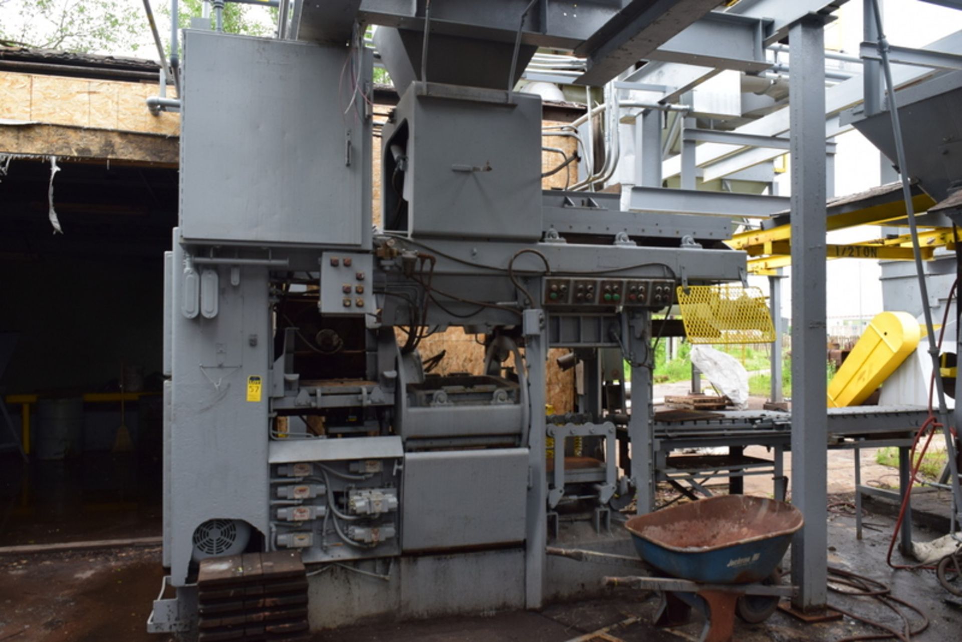 Hunter Hmp 20 molding machine