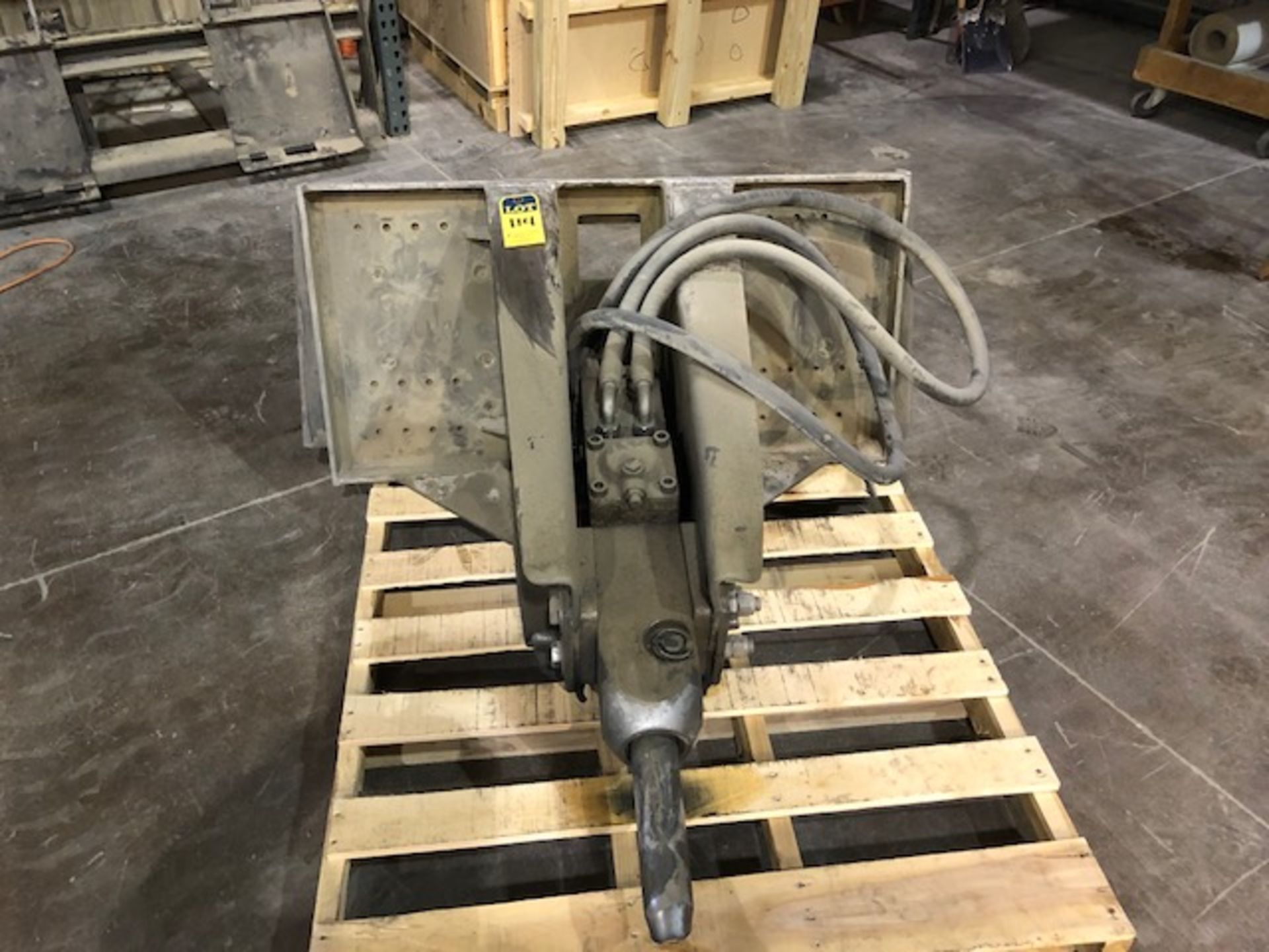 Gehl hammer attachment - removal available November 12, 2018