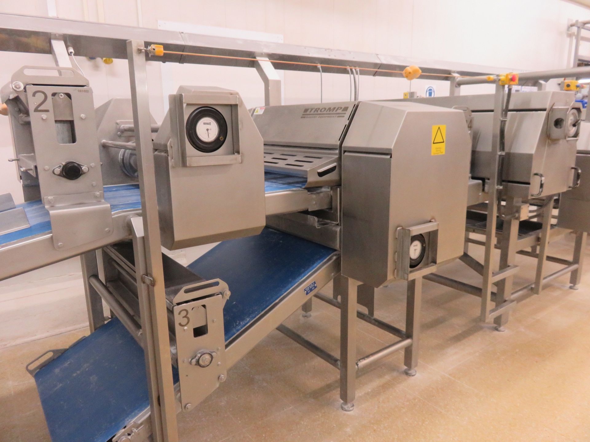 Complete Tromp Line Puff pastry make-up line 850mm wide x 8 meters long. Multi roller.Lift Out £950 - Bild 3 aus 11