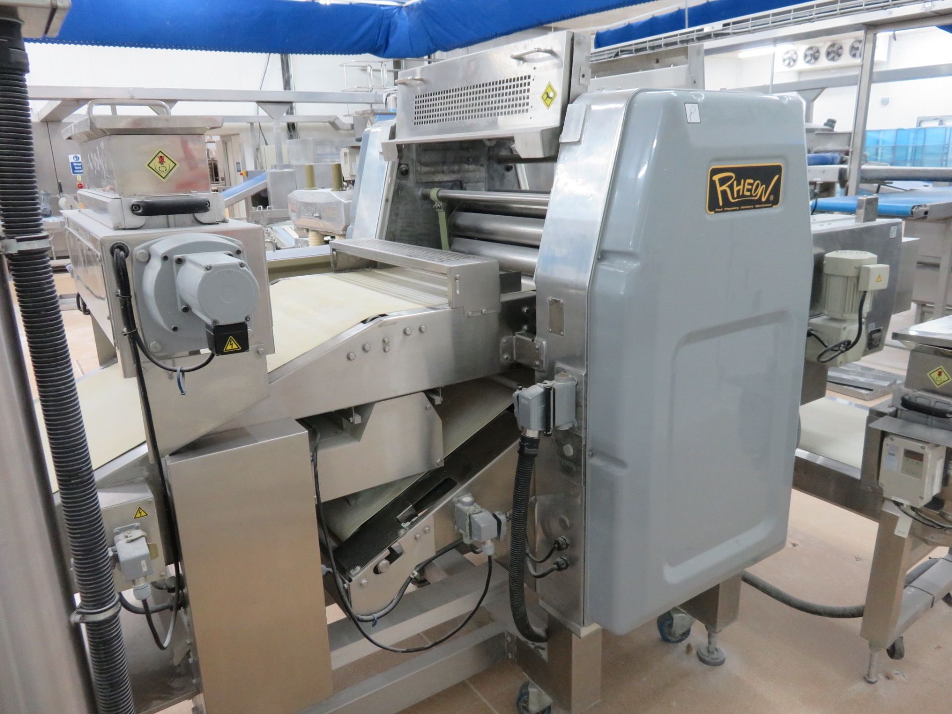 Complete Rheon sheet making line/Fat Pump/Stretcher/Compact sheet maker / VX602 900mm belt LO£1500 - Image 13 of 25