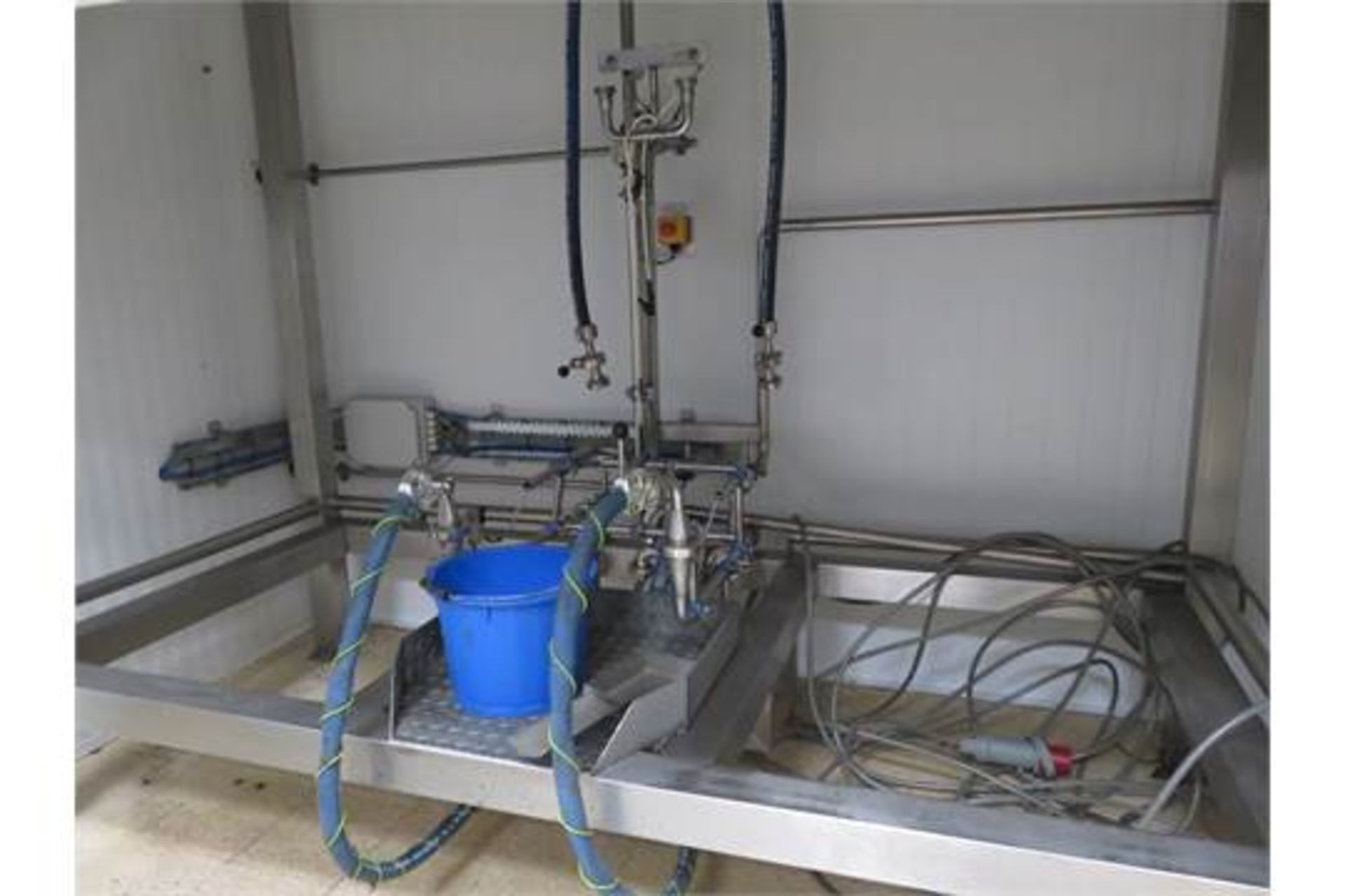 Skid mounted Yeast dosing system with refrigeration. Lift Out £200